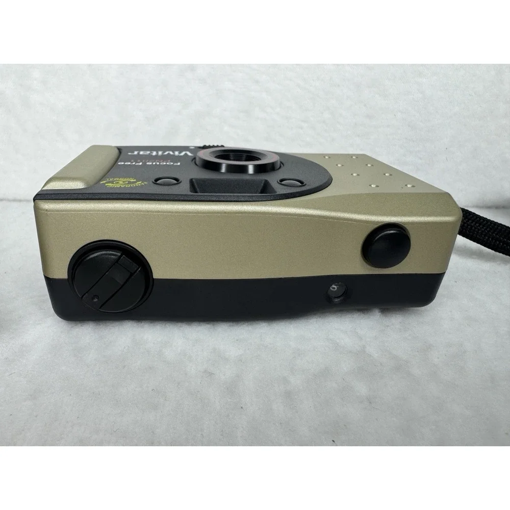 VIVITAR‎ PN2011 35mm Film Camera Panoramic Focus Free Point and Shoot -MINT